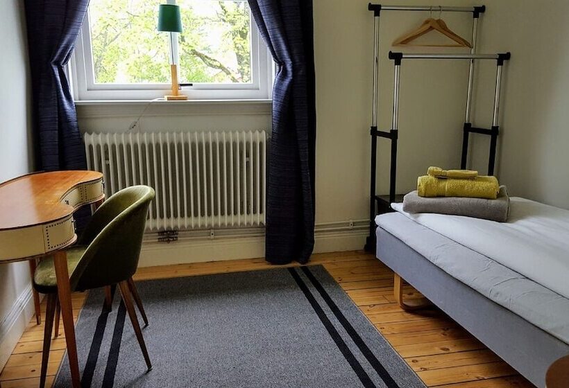 تختخواب و صبحانه Hagbackensgård Bed&breakfast