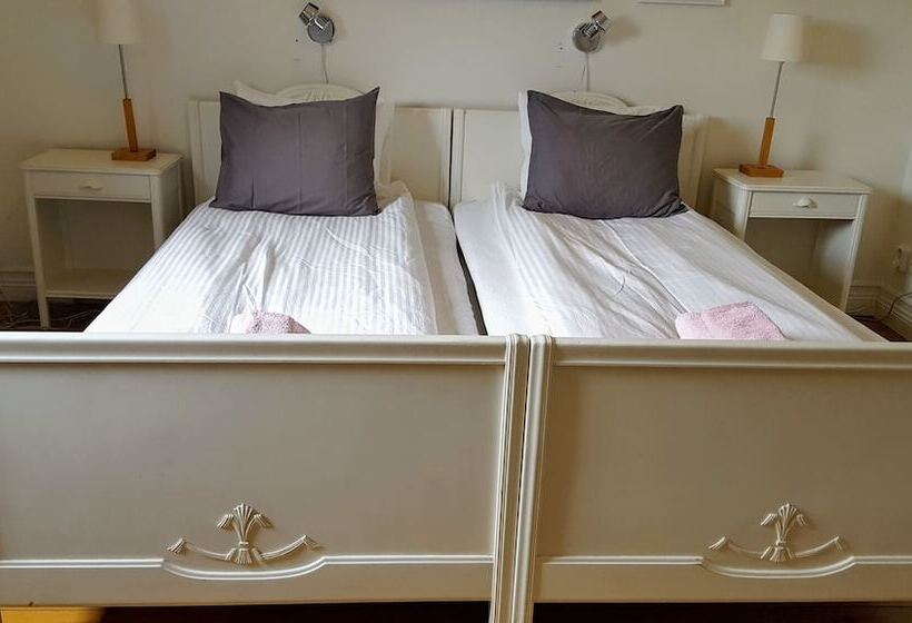 تختخواب و صبحانه Hagbackensgård Bed&breakfast