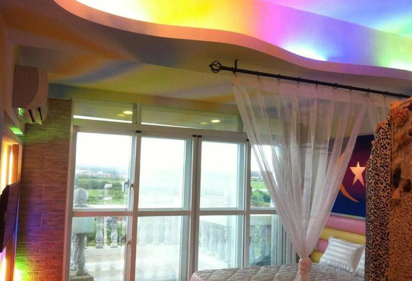 تختخواب و صبحانه Hi Young Castle