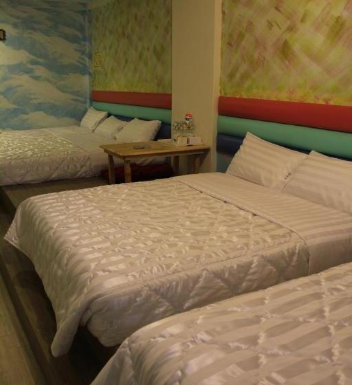 تختخواب و صبحانه Hi Young Castle