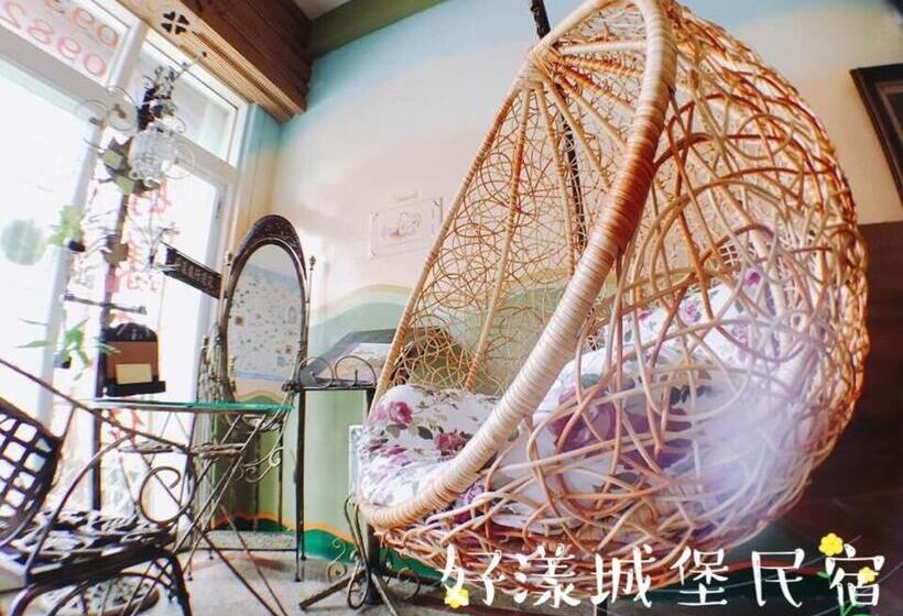 تختخواب و صبحانه Hi Young Castle