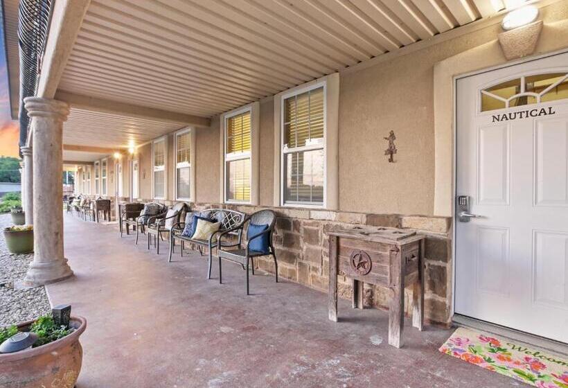 Canyon Lake Condos At Stillwater Ranch