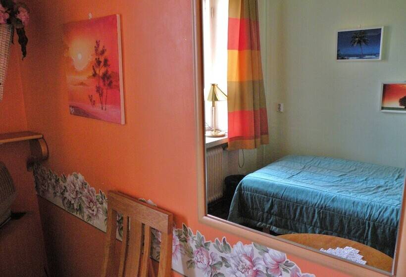 پانسیون B&b Retro   Guesthouse Kupittaa