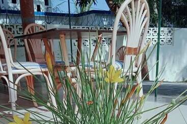 پانسیون Glory Holiday Resort