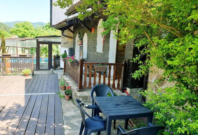 膳宿费 Guest House Elora