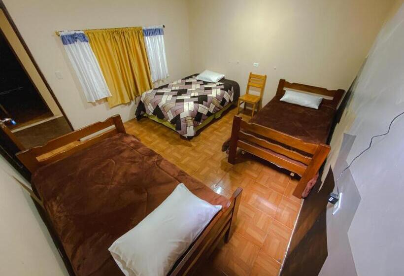 پانسیون Latacunga Hostel