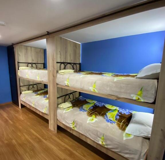 پانسیون Latacunga Hostel