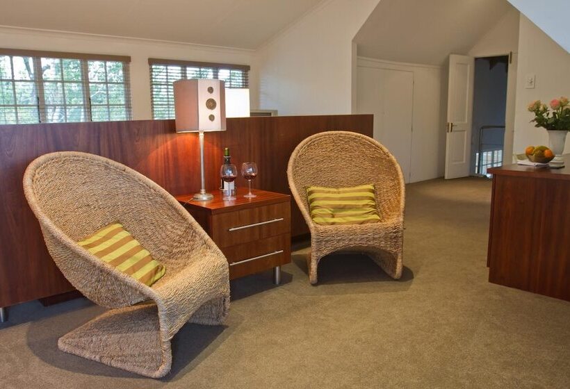Пансион Summerhill Guest Estate
