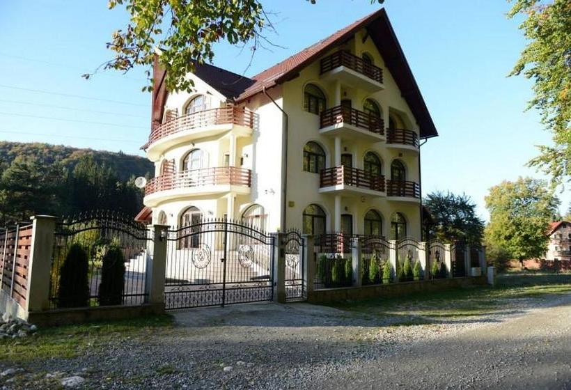 بنسيون Vila A&n