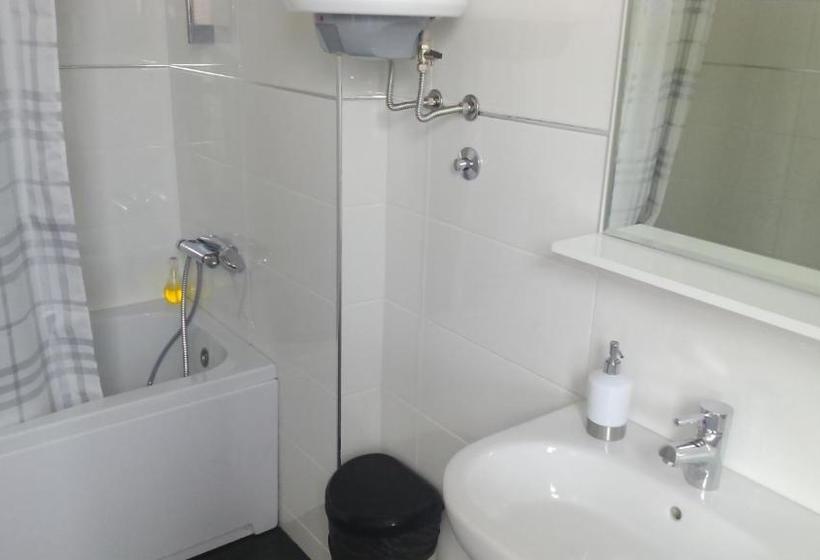 پانسیون Vrnjci House