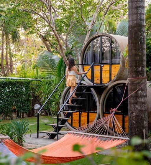 هاستل Pipe House Playa Grande
