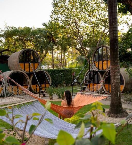 هاستل Pipe House Playa Grande