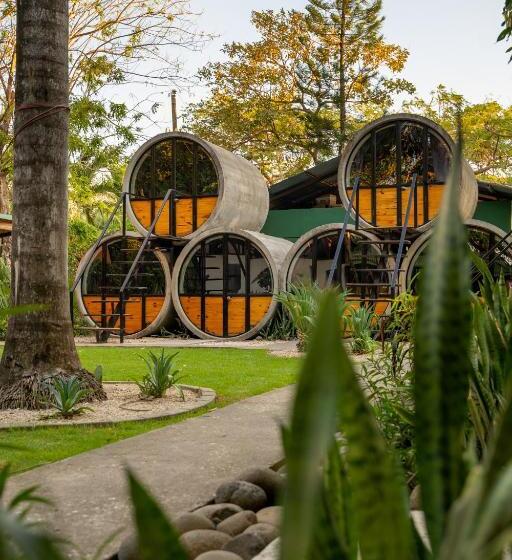 هاستل Pipe House Playa Grande