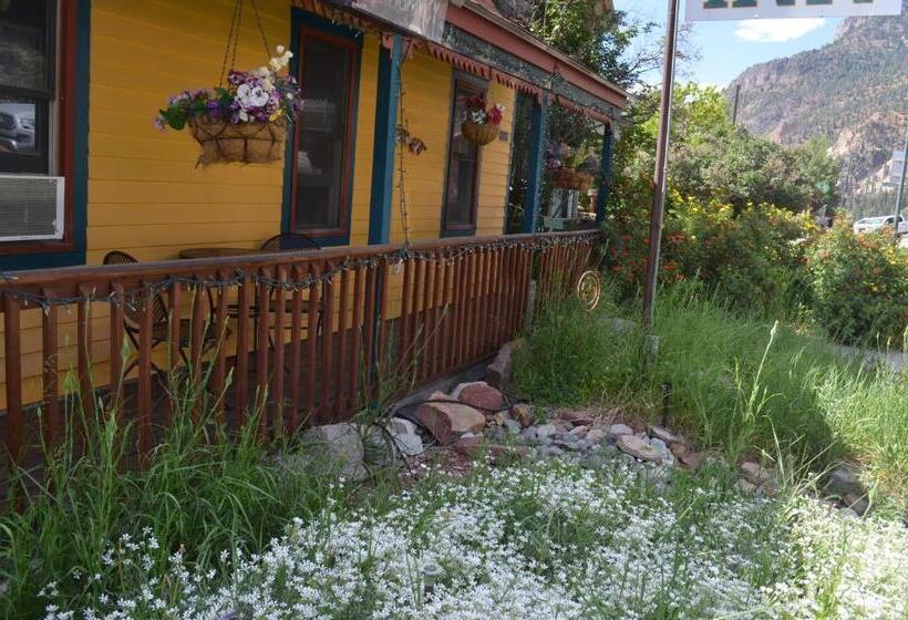 هاستل The Ouray Main Street Inn