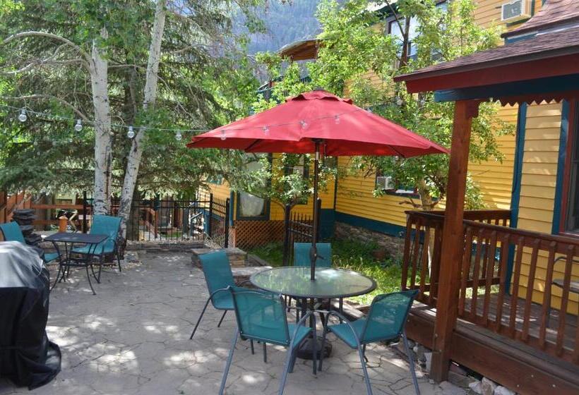 هاستل The Ouray Main Street Inn