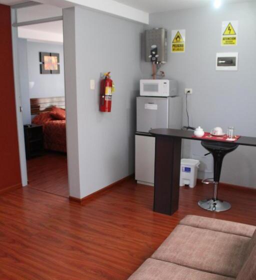 El Peregrino Apart