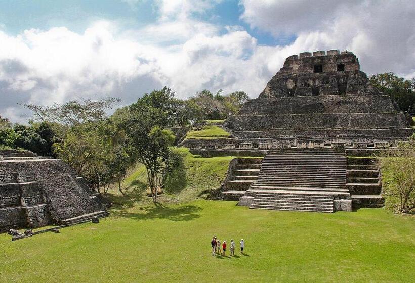 بنسيون Don Santiago Guesthouse Downtown