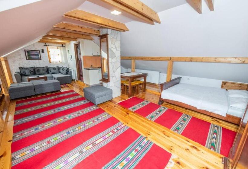 پانسیون Guesthouse Sandra
