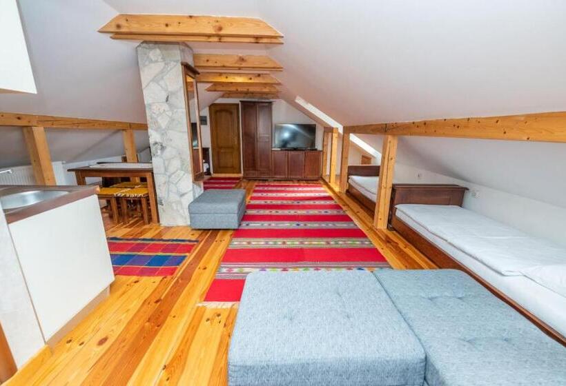 پانسیون Guesthouse Sandra