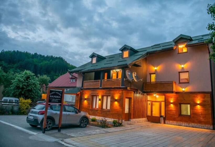 پانسیون Guesthouse Sandra
