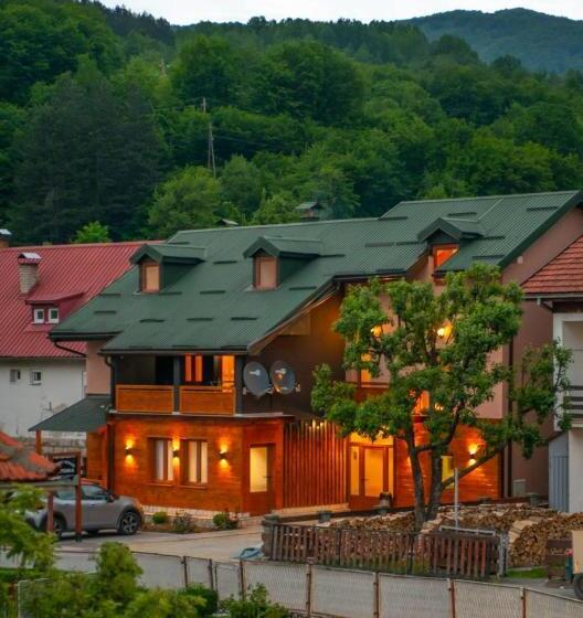 پانسیون Guesthouse Sandra