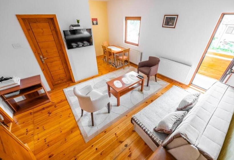 پانسیون Guesthouse Sandra