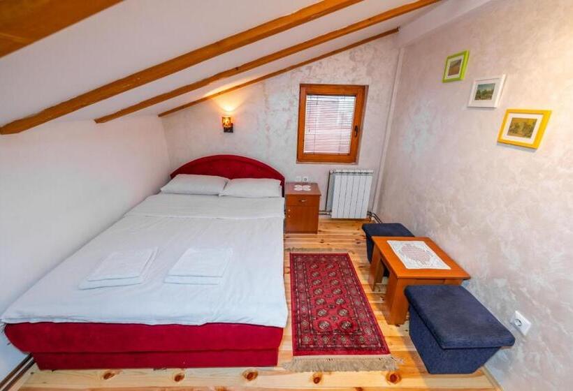 پانسیون Guesthouse Sandra