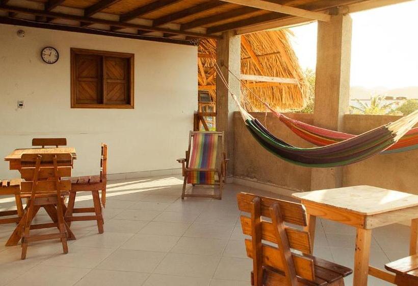 پانسیون Hostal Pelikan Taganga