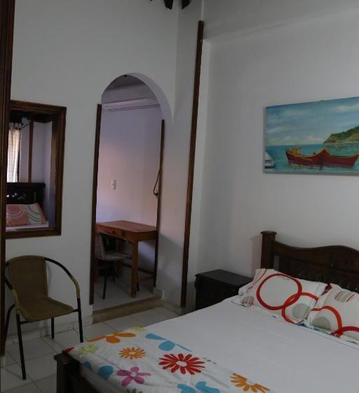 پانسیون Hostal Pelikan Taganga