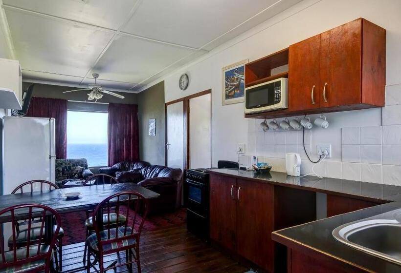 Пансион Khaya La Manzi Guest Lodge