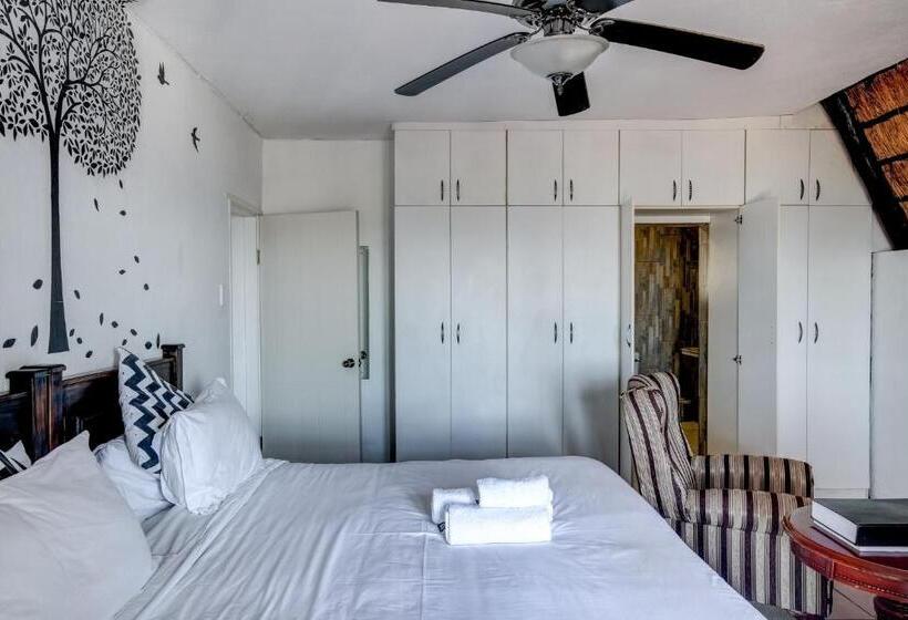Пансион Khaya La Manzi Guest Lodge