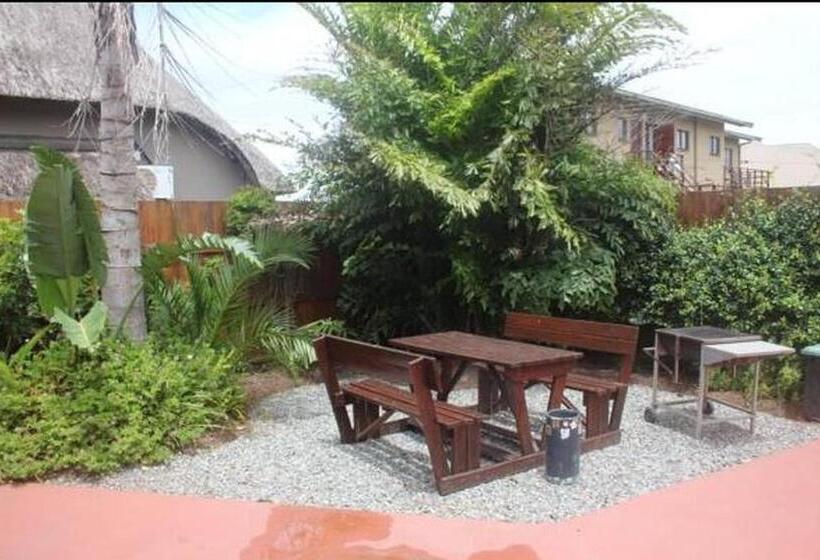 Пансион Khaya La Manzi Guest Lodge