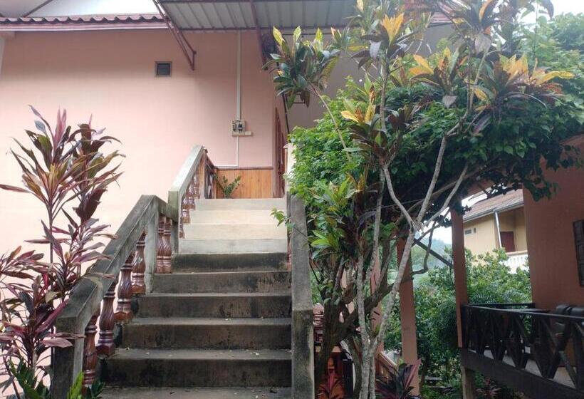 ペンション Meexai Guesthouse