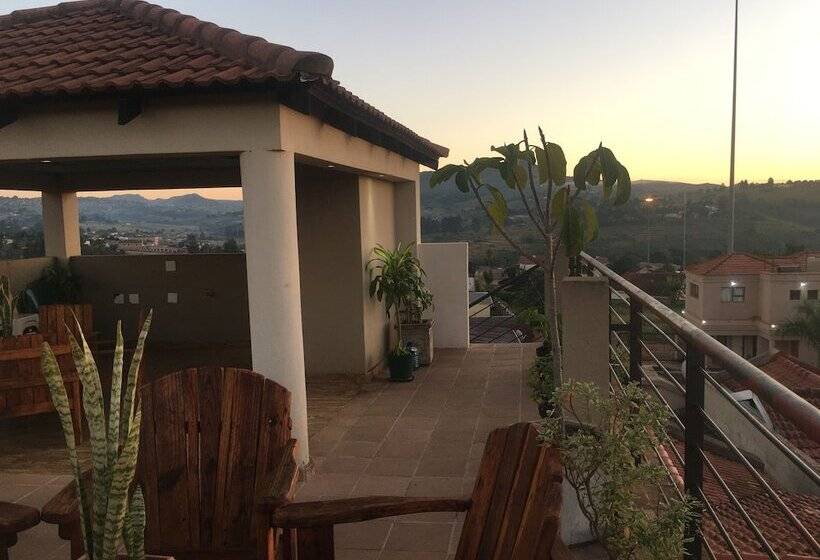 پانسیون Valley View Lodge