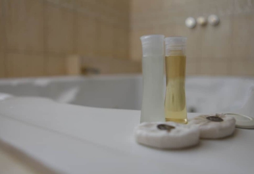 بنسيون Villa Emilia Hostal