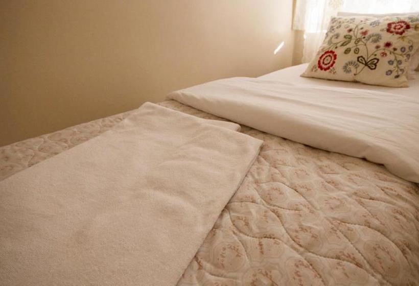 Büyükada Apart Hotel   Karadağ Apart