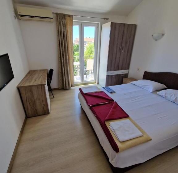 پانسیون Guest House Damjana
