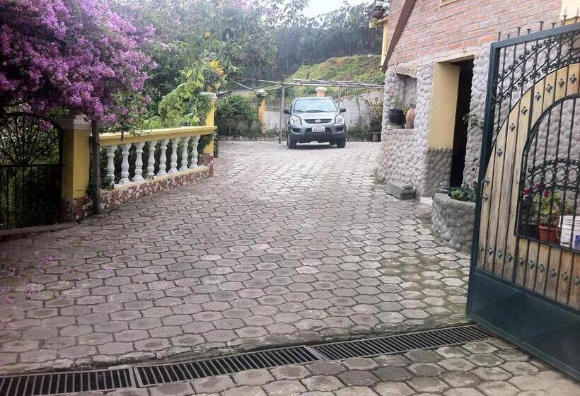 پانسیون Hostal Curiñan