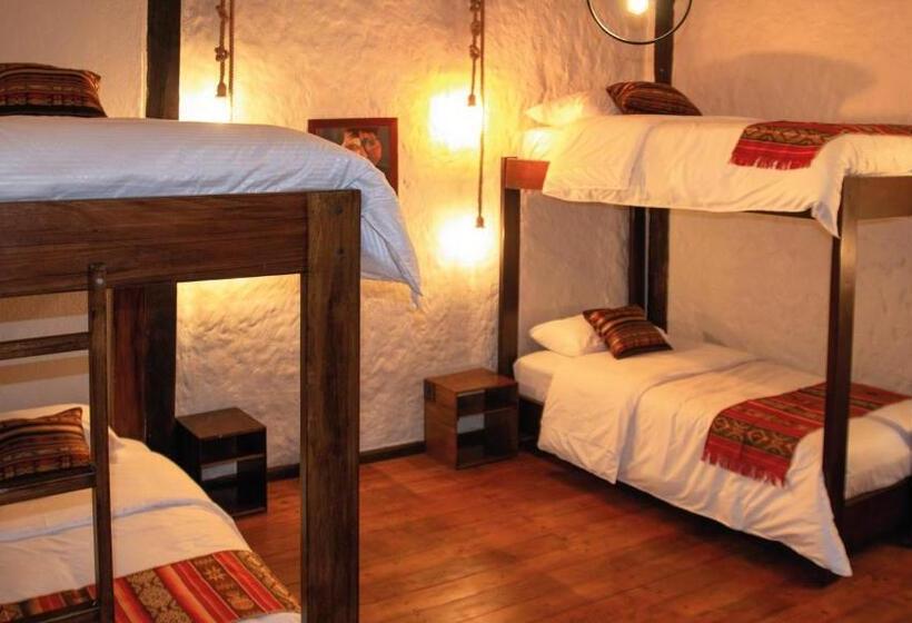 پانسیون Hostal Restaurant La Cigale