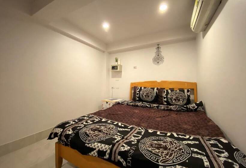 پانسیون Som Guesthouse