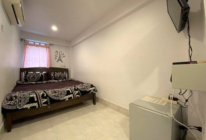 پانسیون Som Guesthouse