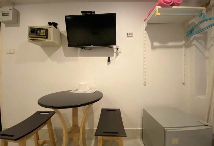 پانسیون Som Guesthouse