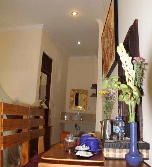 پانسیون Villa Bungsil Gading