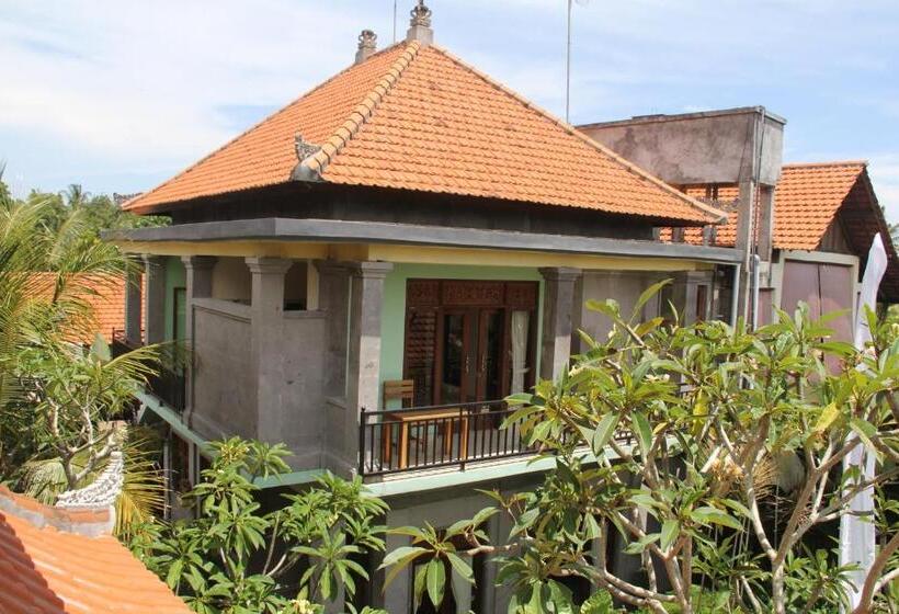 پانسیون Villa Bungsil Gading