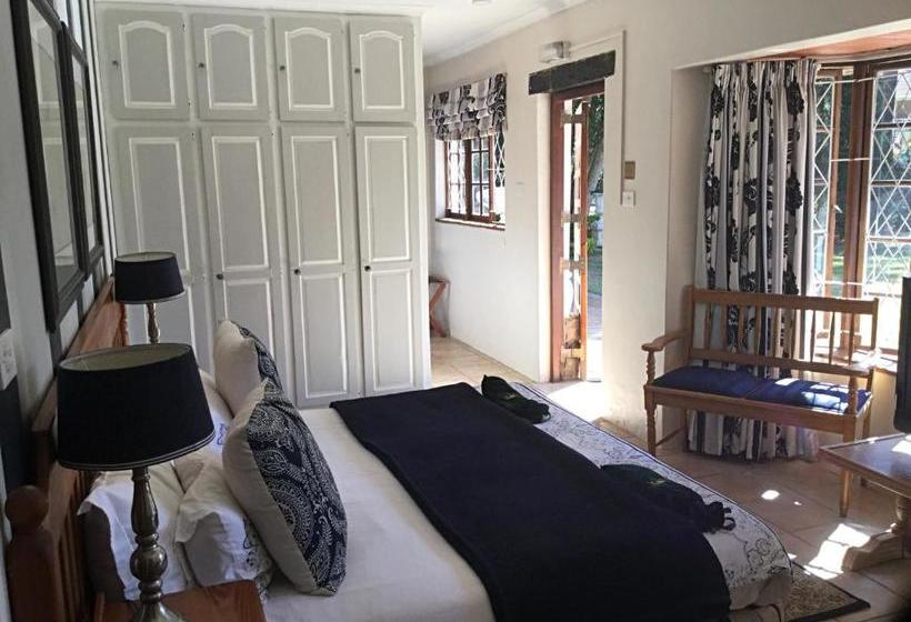 Пансион Warrens Guest House