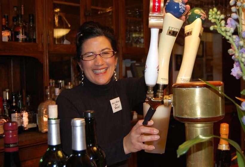 Общежитие Hermanns European Inn