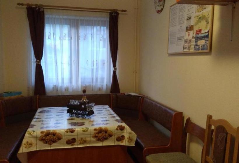 פנסיון Casa Raisa & Maria