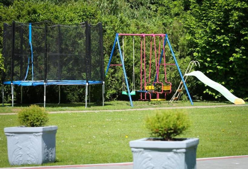 پانسیون Guesthouse Villa Elizabet