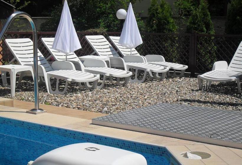 پانسیون Guesthouse Villa Elizabet