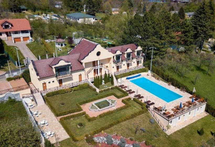 پانسیون Sunčani Breg Apartments Vrdnik